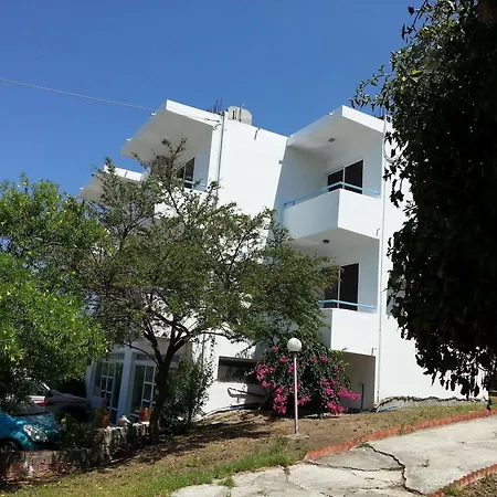 Hotel Saint George Ecotel Kalavarda