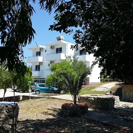 Saint George Ecotel Hotel 2*